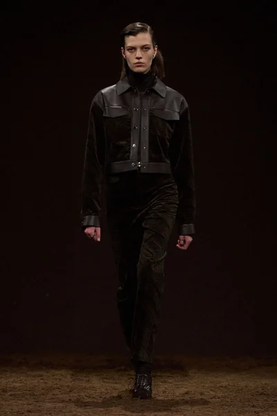 Look 55